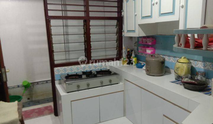 Rumah siap huni Bagus semi furnished 2 Lantai di kepu 6