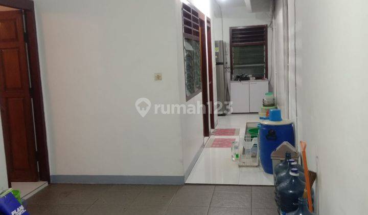 Rumah siap huni Bagus semi furnished 2 Lantai di kepu 19