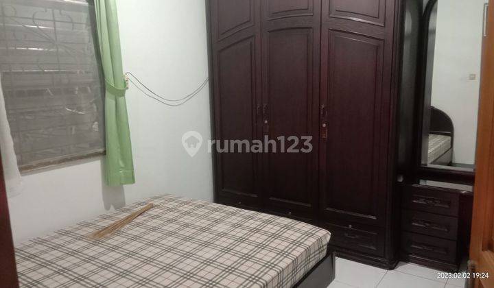 Rumah siap huni Bagus semi furnished 2 Lantai di kepu 22