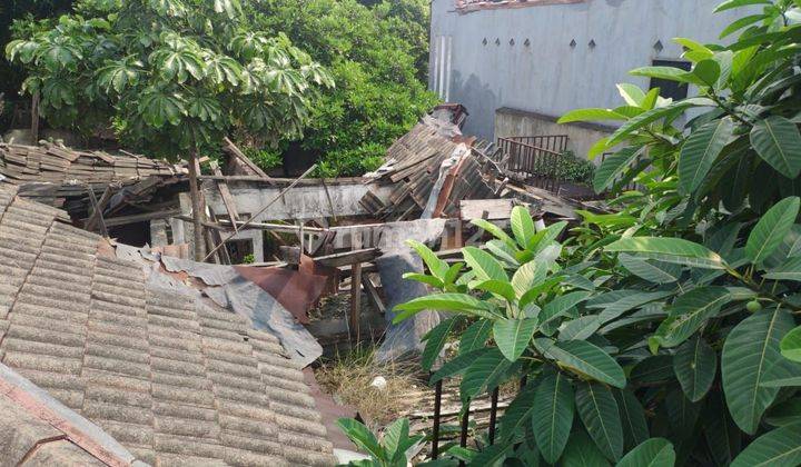 Rumah Tua Hitung Tanah Butuh Renovasi di cibubur 2