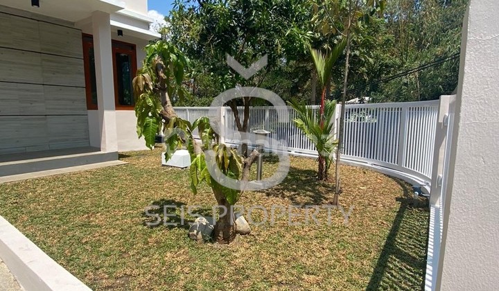 FOR SALE, A MINIMALIST SERENE HOUSE IN DAGO PANDAWA, NORTH BANDUNG