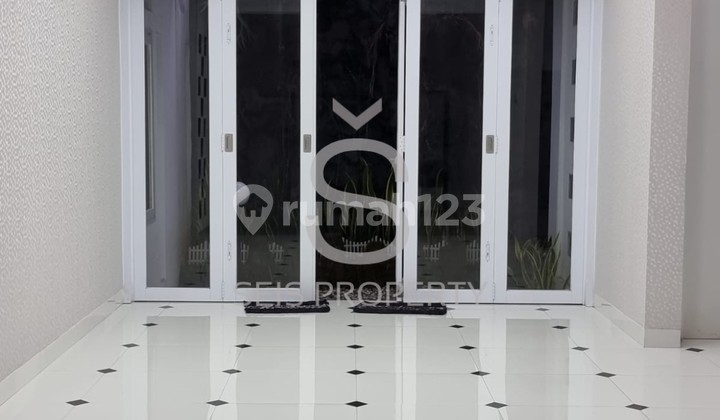 For Sale Nice House In Batununggal Indah Complex, Bandung City