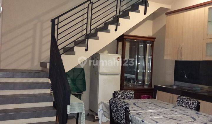 Dijual Rumah Furnish di sayap Jl Ciateul Kota Bandung
  1