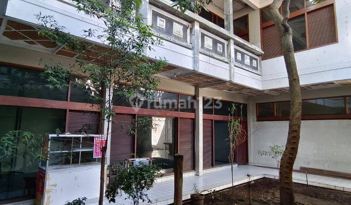 DIJUAL Rumah Belanda di sayap Jl kebon kawung Bandung 2