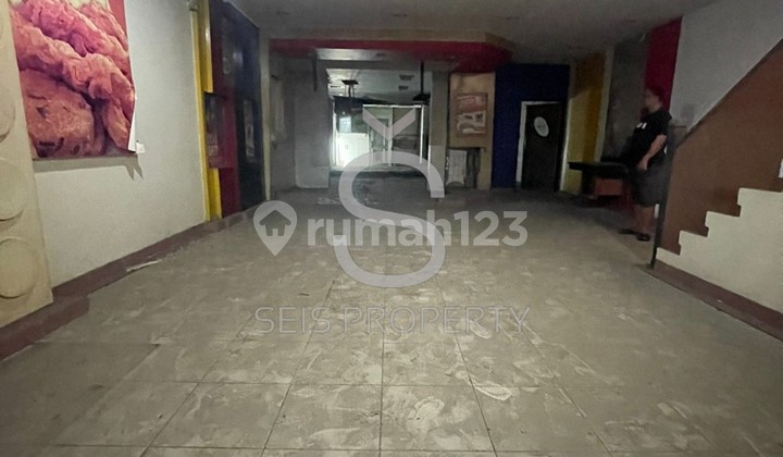 FOR SALE SHOPHOUSE MAIN ROAD ASIA AFRICA STREET BANDUNG CITY 1