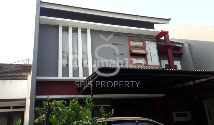 Dijual Rumah 2 Lantai Murah Strategis di Komplek Buahbatu Town House