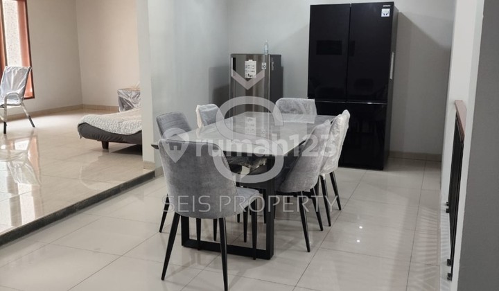 DIJUAL RUMAH FURNISHED SIAP HUNI SETIABUDI REGENCY BANDUNG 2