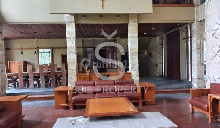 ruang keluarga dijual rumah cipaganti permai setiabudi