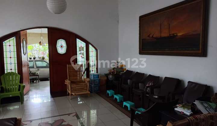 For Sale 1-Story House On Riau Street Wing Sumur Bandung Bandung City
