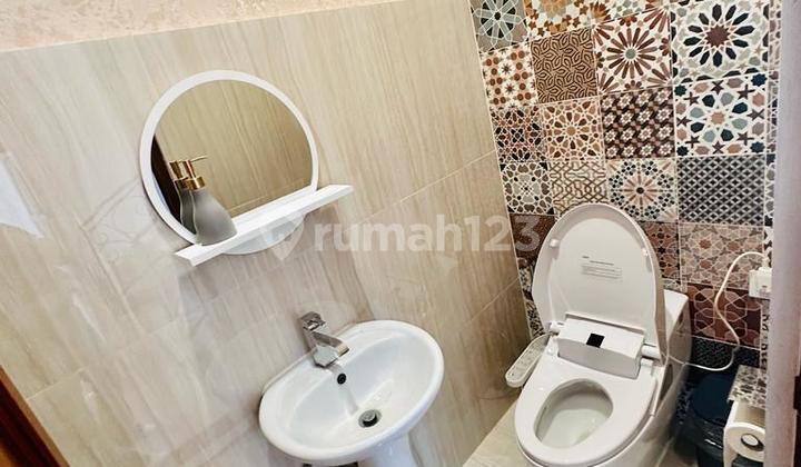 Disewakan rumah kebayoran lama di Komplek deplu cidodol 4 kamar 5