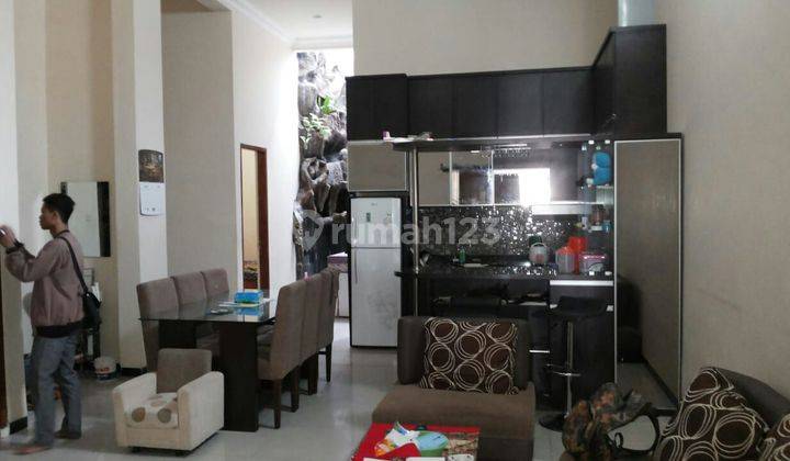 Dijual Kos Ruko Jl Wachid Hasyim No. 142 Kel. Bandarlor 4