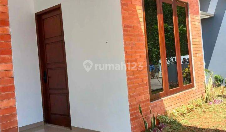 Rumah Baru Hanya 4 Menit Ke Unnes Semarang Kota.  2