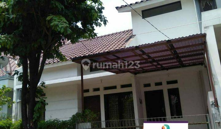 Rumah 1.5 Lantai Siap Huni. Baru Renov Di Kemang Pratama Bekasi
 2