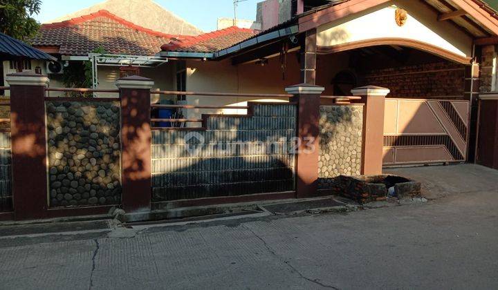 Di Jual Rumah Mewah di Villa Indah Permai. Kota brkasi 1