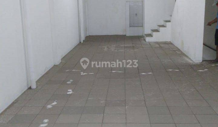 Di sewakan Ruko  3 lantai  di Kalimalang  , Bintara , Bekasi.  2