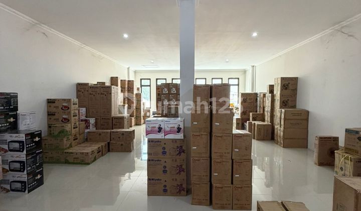 For Rent 2 Attached Shop Houses New Building Fresh in East Bekasi 2