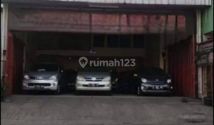 Showroom Mobil. Kranji. Bekasi Barat. Jawa Barat. 1