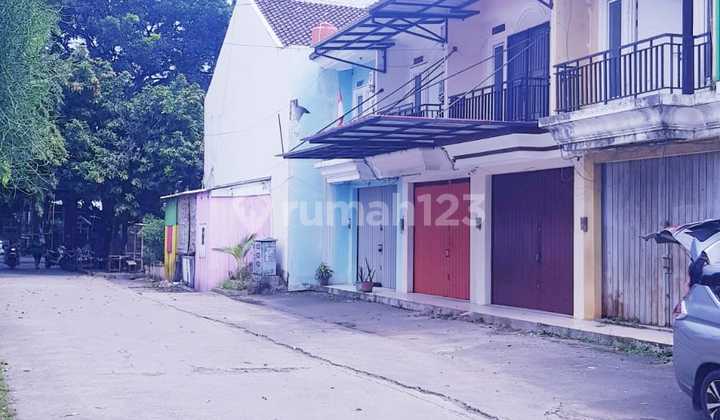 Disewakan Ruko 3 Lantai Siap Pakai di Jatibening Park. Bekasi Selatan.