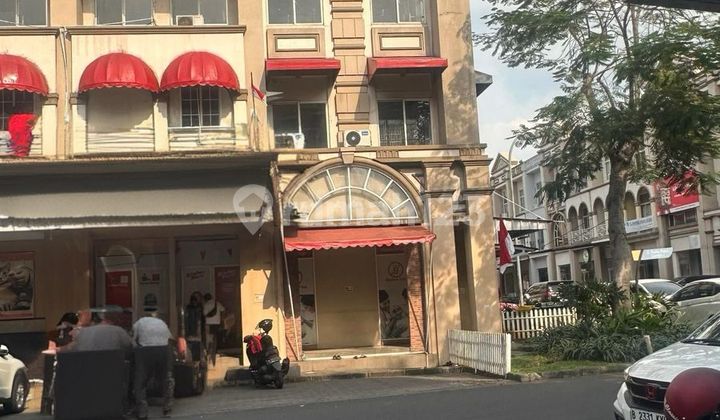 For Rent 3-Story Roadside Shop House in Grand Galaxy Bekasi