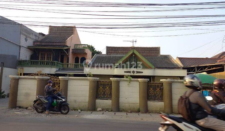 Di Sewakan Rumah  Besar Di Pinggir  Jalan,   Di Bungur,  Bekasi  Utara.  1