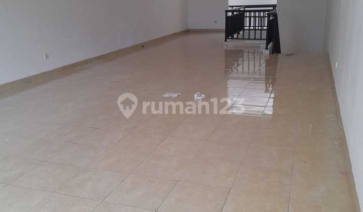 Disewakan Ruko Dot Com Hadap Jalan siap pakai 3 lantai 5