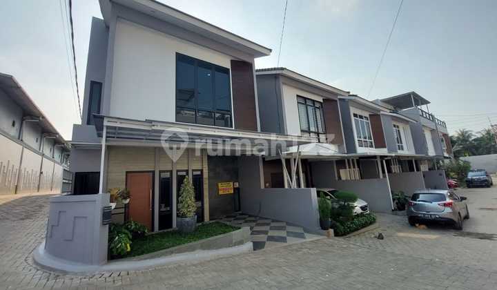 Di Sewakan Rumah Cantik Di Cirende  1