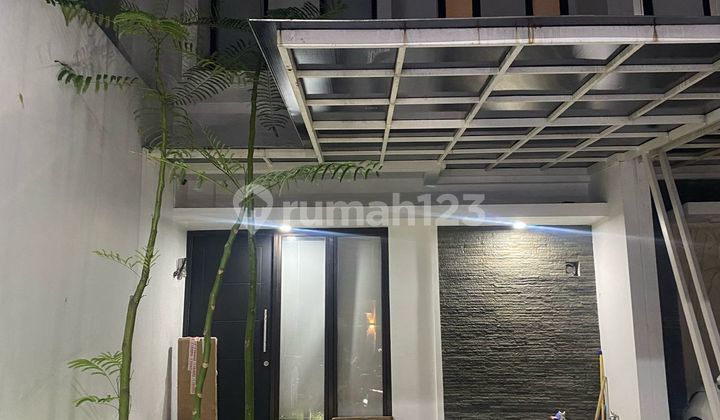 Disewakan rumah 2 lantai di serua tangerang 1