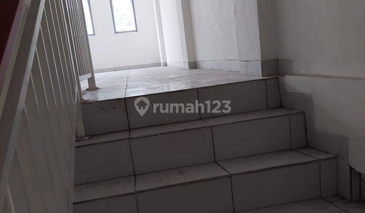 Dijual ruko 3 lantai di area komersial  4