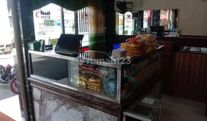 Disewakan ruko 3 lantai di Ciledug  6