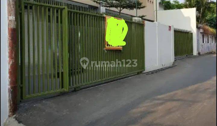 Di sewakan rumah bagus 2 lantai di Jl pdk indah 1