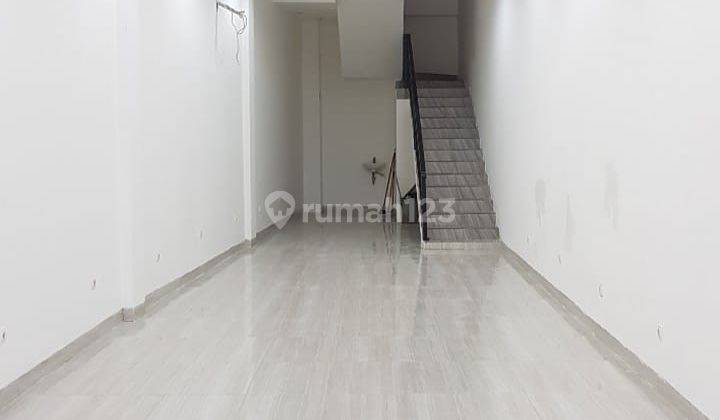Disewakan ruko 2 lantai di kawasan elit Gandaria  5