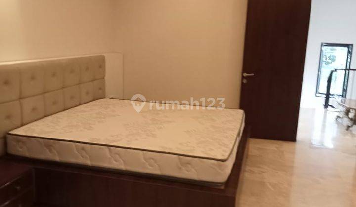 Disewakan rumah 2 lantai siap huni di radio dalam  10