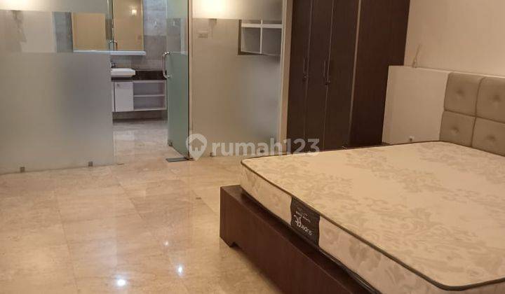 Disewakan rumah 2 lantai siap huni di radio dalam  12
