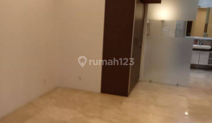 Disewakan rumah 2 lantai siap huni di radio dalam  14