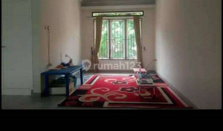 Disewakan rumah luas 2 lantai siap huni di Pondok Ranji  6