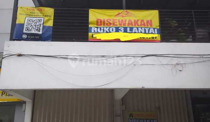 Disewakan ruko luas 3 lantai di Pondok indah  2