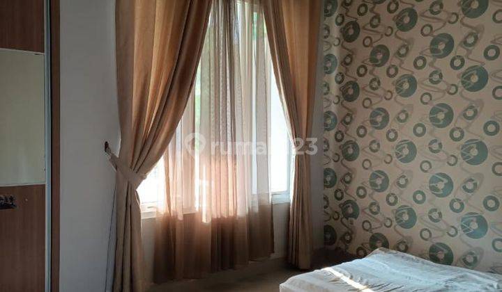 Disewakan rumah luas 2 lantai di Kompleks buncit indah  7