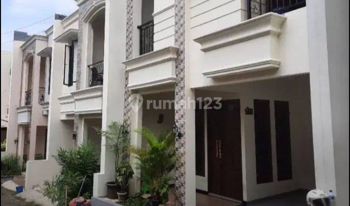 Disewakan rumah luas 2lantai di Permata residen Ciganjur  1