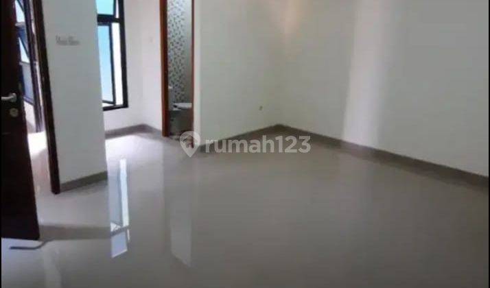 Disewakan rumah luas 2lantai di Permata residen Ciganjur  6
