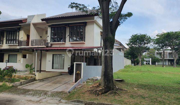 Di sewakn rumah cantik 2 lantai di jagakarsa 2