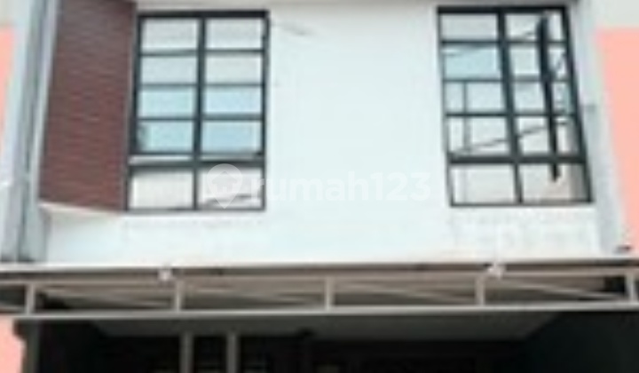 For Rent: 3-Story Luxury House Fully Furnished in Cirende