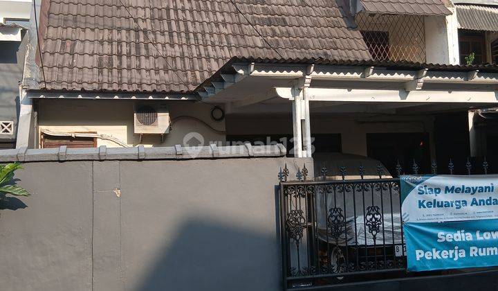 Di Sewakan Rumah 1 .1/2 Lantai Di Bintaro Sektor 1 2