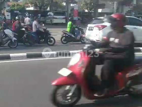 For Rent: Large Land in Kemanggisan Commercial Area