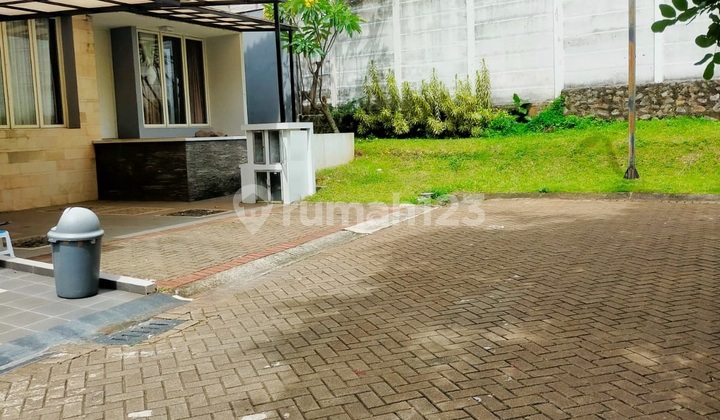 3-Story House in a Cluster with Strategic Location in Bintaro Sector 7 2