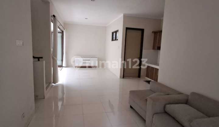 For Sale! Rumah Fully Furnish Siap Huni di Cluster Favorit Discovery Bintaro