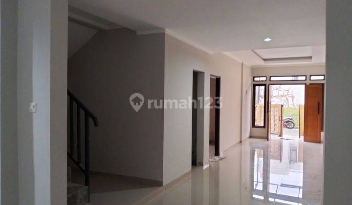 Dijual Rumah Siap Huni di Lingkungan Nyaman Graha Bintaro 1