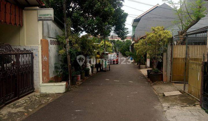 Dijual Rumah Lokasi Strategis di Kebon Jeruk, Jakrta Barat 2