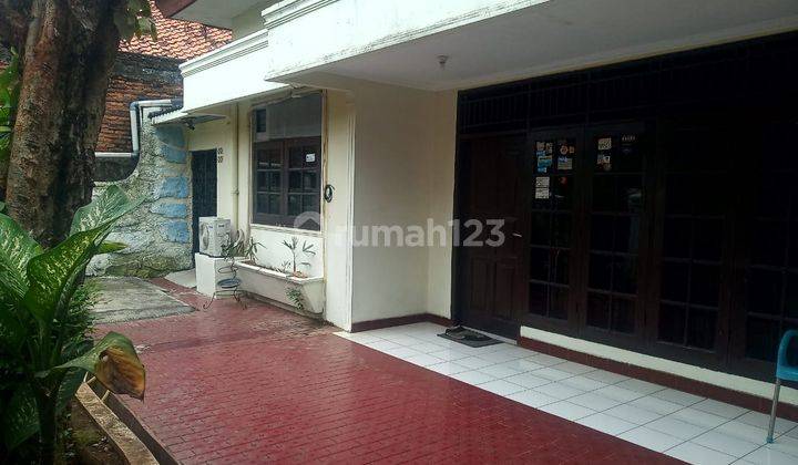 Dijual Rumah Lokasi Strategis di Kebon Jeruk, Jakrta Barat 1