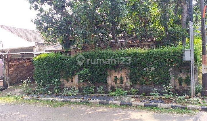 Rumah Hook Hitung Tanah  dengan Kondisi Apa Adanya @Pondok Jaya 1