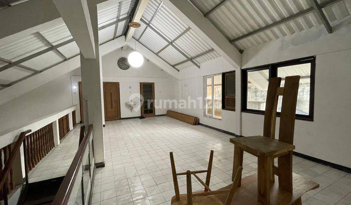 Dijual Rumah Hitung Tanah Lokasi Strategis di Bintaro Jaksel 1